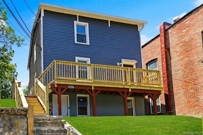 /international/us/2647-e-main-street-wappingers-falls-ny-110108714847/