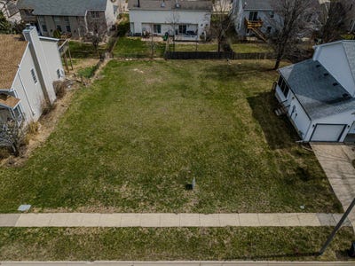 /international/us/1300-1302-henry-normal-street-normal-il-110106766660/