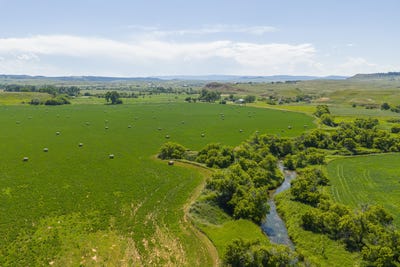 /international/us/105-lower-redwater-creek-road-beulah-wy-110100985986/?lang=zh-tw