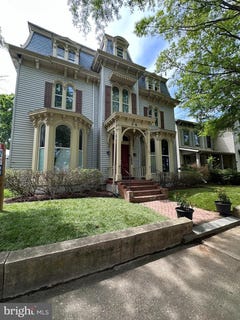 /international/us/26-s-state-street-dover-de-110106354091/