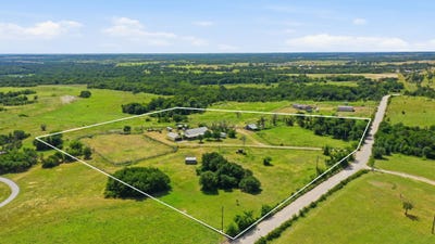 /international/us/3624-county-road-398-stephenville-tx-110120466999/