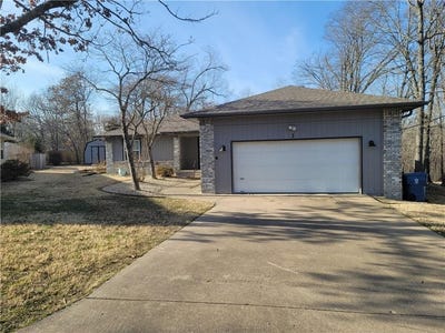 /international/us/3-ashton-circle-bella-vista-ar-110107803812/