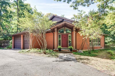 /international/us/1175-edgewood-road-lake-forest-il-110107286478/