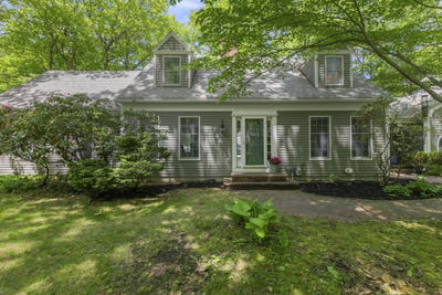 /international/us/5-beech-drive-brunswick-me-110108505702/