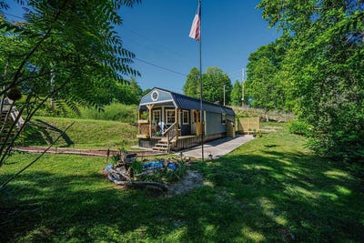 /international/us/22-randa-smith-road-beattyville-ky-110108141148/