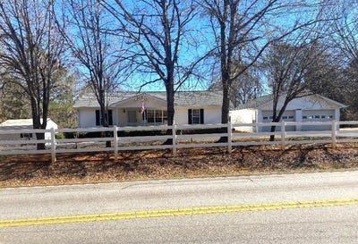 /international/us/624-stevenson-road-abbeville-sc-110097468054/