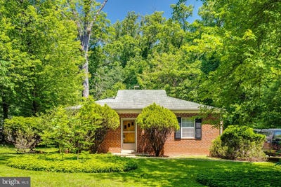 /international/us/9216-weant-dr-great-falls-va-110108110118/