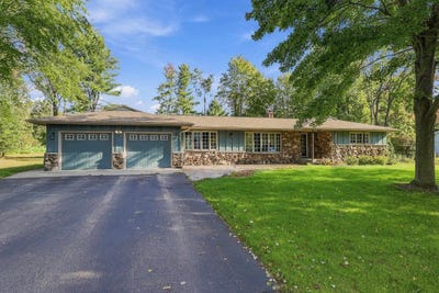 /international/us/1911-shamrock-lane-wisconsin-rapids-wi-110119994255/