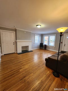 /international/us/780-farmington-avenue-bristol-ct-110105531306/