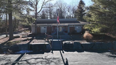 /international/us/647-rt-739-lords-valley-pa-110105393163/