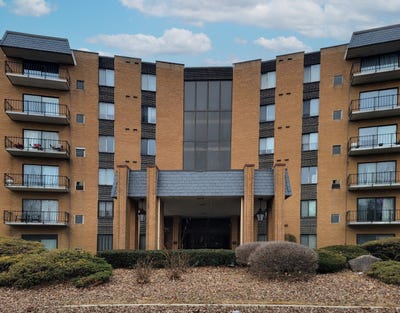 /international/us/700-n-bruce-lane-glenwood-il-110105939505/