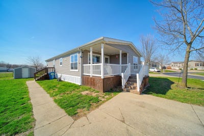 /international/us/320-grand-river-drive-adrian-mi-110107080057/