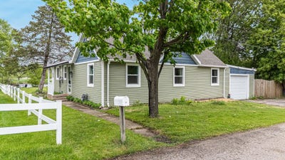 /international/us/33-island-drive-montello-wi-110108171335/