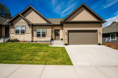 /international/us/2041-skyview-w-drive-sheridan-wy-110107734385/