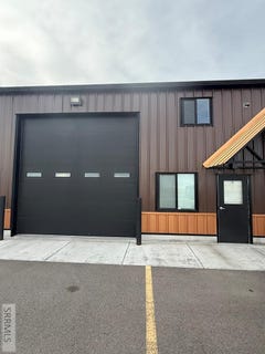 /international/us/3131-boeing-street-idaho-falls-id-110107265538/