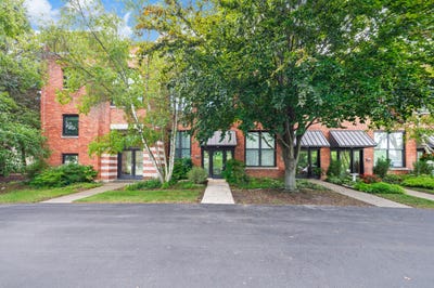 /international/us/222-s-whittaker-street-new-buffalo-mi-110110296474/