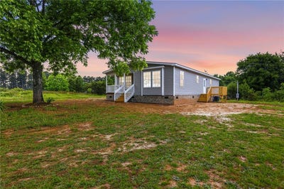 /international/us/37-golden-acres-drive-honea-path-sc-110108108521/