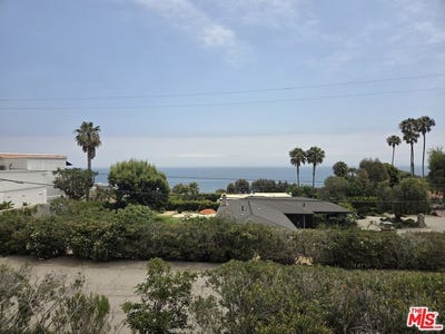 /international/us/26863-via-linda-st-malibu-ca-110107988124/