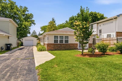 /international/us/225-mill-stream-drive-bolingbrook-il-110108916750/