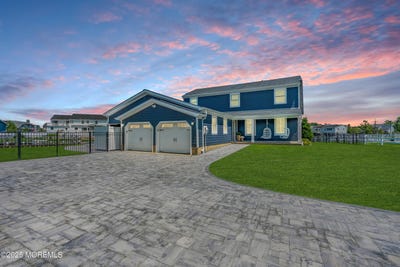 /international/us/11-gail-drive-monmouth-beach-nj-110101151496/?lang=en