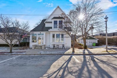 /international/us/511-hill-street-green-lake-wi-110104951102/