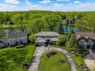 /international/us/9-buckingham-drive-sugar-grove-il-110108575229/