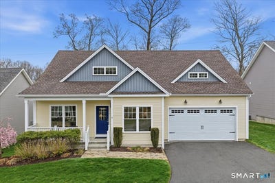 /international/us/14-essex-glen-drive-essex-ct-110107475999/