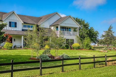 /international/us/9352-lake-drive-chappell-hill-tx-110102904333/