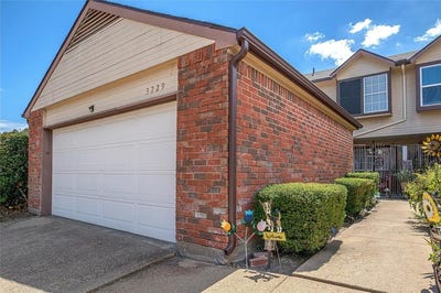 /international/us/3229-whatley-drive-garland-tx-110101239214/