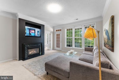 /international/us/12170-abington-hall-place-reston-va-110100019343/