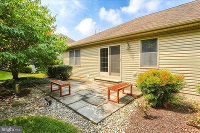 /international/us/960-woodley-drive-mechanicsburg-pa-110100863732/