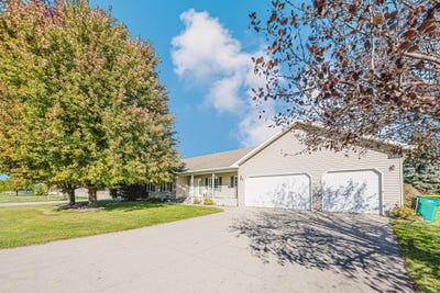 /international/us/302-fairway-drive-casselton-nd-110109115546/
