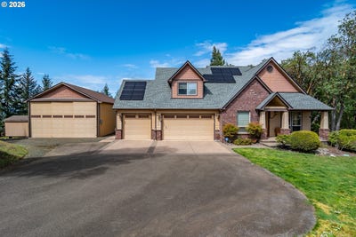 /international/us/762-southridge-way-roseburg-or-110107853748/