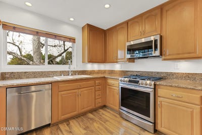 /international/us/458-serento-circle-thousand-oaks-ca-110105113485/