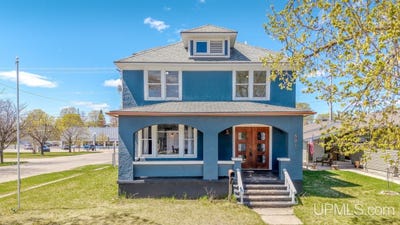 /international/us/501-iron-street-norway-mi-110107986054/