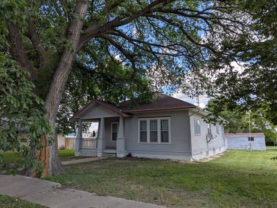 /international/us/110-s-plum-st-maywood-ne-110100303401/