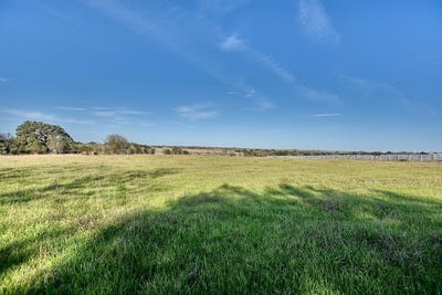 /international/us/1855-farm-to-market-1948-burton-tx-110097744025/