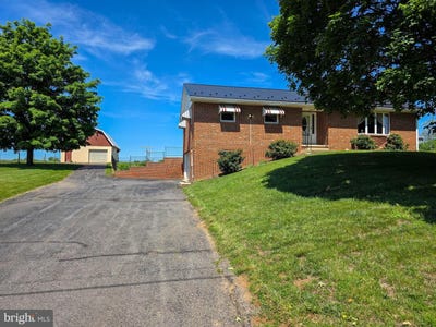 /international/us/14329-williamsport-pike-greencastle-pa-110108407885/