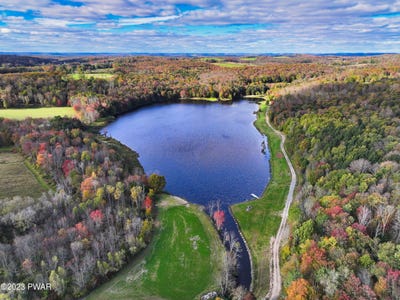 /international/us/westcott-road-dalton-pa-110087973588/