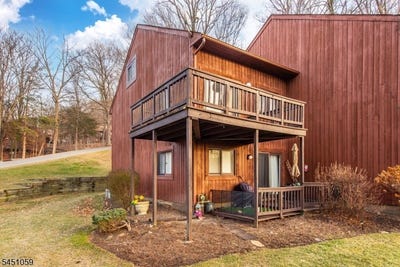 /international/us/1-deer-valley-ln-unit-2-vernon-twp-nj-110109663434/