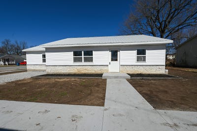 /international/us/714-braodway-street-lamar-mo-110108026465/