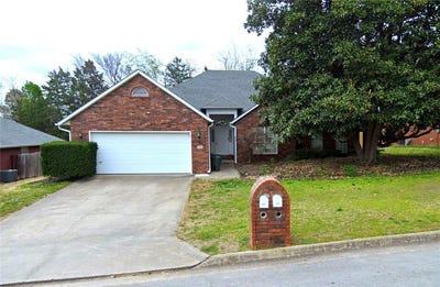 /international/us/1826-n-glenbrook-place-fayetteville-ar-110108997915/