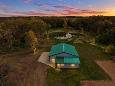 /international/us/39206-470th-avenue-new-york-mills-mn-110108493635/