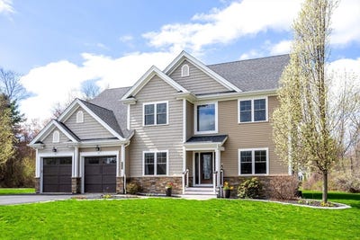 /international/us/115-oak-ave-lunenburg-ma-110107440913/