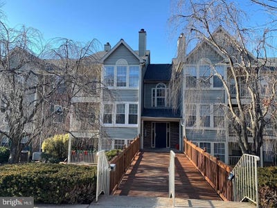 /international/us/13107-briarcliff-terrace-germantown-md-110103032326/