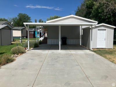 /international/us/975-e-6600-s-uintah-ut-110101180717/?lang=zh-cn