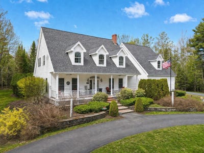 /international/us/25-deer-hill-lane-hampden-me-110106211568/