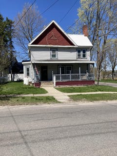 /international/us/33-franklin-street-malone-ny-110107734369/