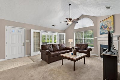 /international/us/3814-vineyards-lake-circle-nw-kennesaw-ga-110107751078/