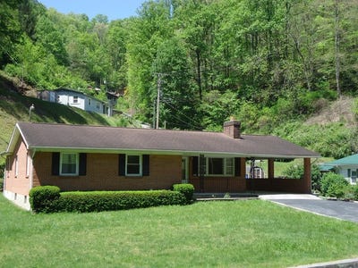 /international/us/4231-stewart-street-welch-wv-110108129111/